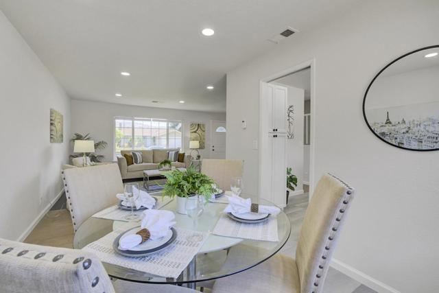 3517 Dahill Court, San Jose CA: https://media.crmls.org/mediaz/3ab30aba-fb63-4387-b85a-329643a5c114.jpg