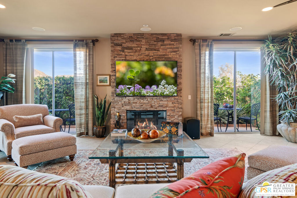 2960 Lantana Court