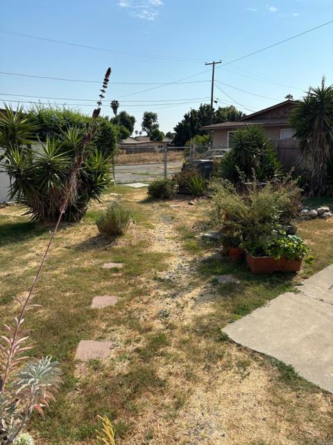 2458 Central Avenue, Spring Valley, California 91977, ,Residential Income,For Sale,Central Avenue,PTP2404193