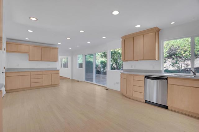 239 Sierra Court, Martinez CA: https://media.crmls.org/mediaz/3ab6f6a5-2a84-41eb-820b-528869a206e4.jpg