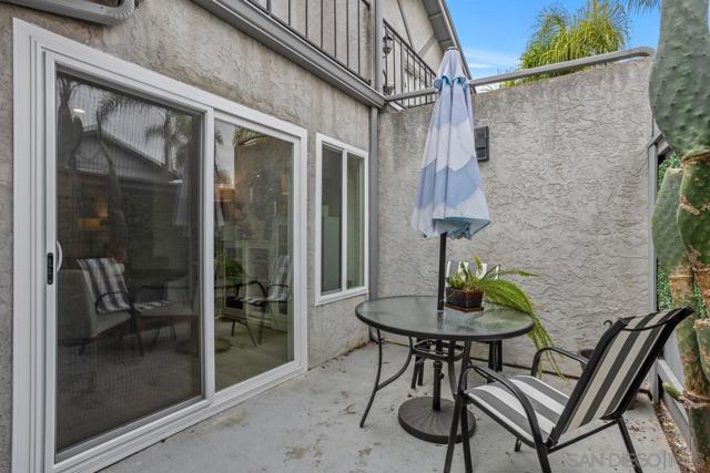 2819 Unicornio St., Carlsbad CA: https://media.crmls.org/mediaz/3ab71fb6-80f3-4584-a13f-8301bcf40e6d.jpg