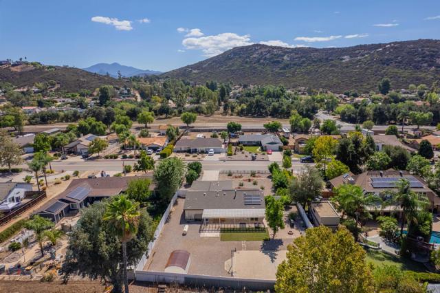 Detail Gallery Image 31 of 37 For 24010 Del Amo Rd, Ramona,  CA 92065 - 3 Beds | 2 Baths