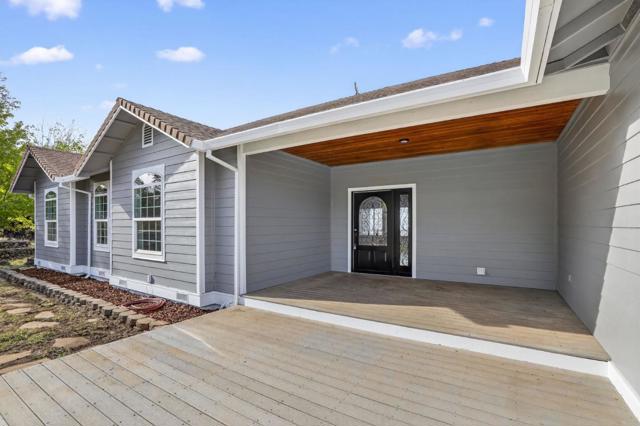 35 Blazeford Gulch, Oroville CA: https://media.crmls.org/mediaz/3ab8523b-3045-4f8e-820d-b8f75c79d420.jpg