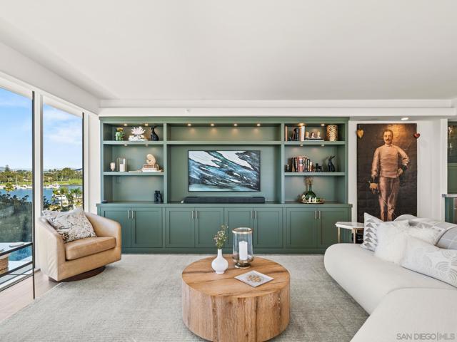 Image 7 of 60 For 1750 Avenida Del Mundo  404