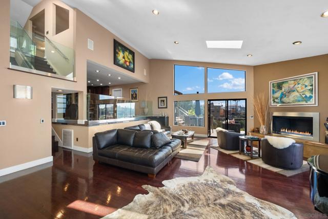 Image 9 of 55 For 5392 Wilshire Drive