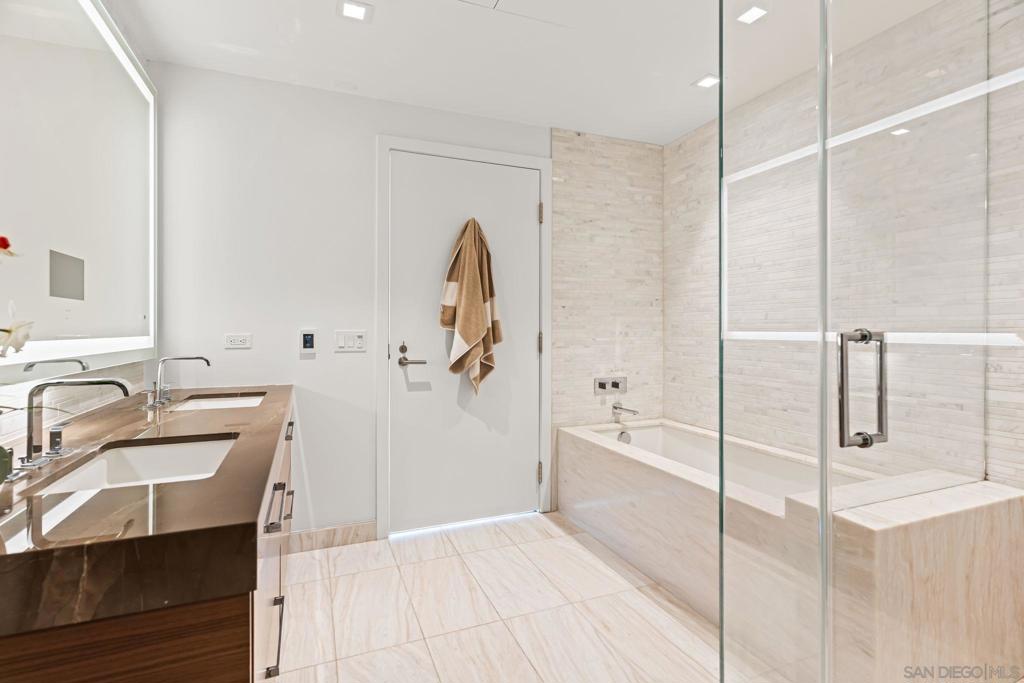 MLS #250041370SD image #18