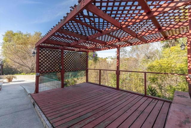 Detail Gallery Image 3 of 70 For 2130 Sunset Dr #135,  Vista,  CA 92081 - 2 Beds | 2 Baths