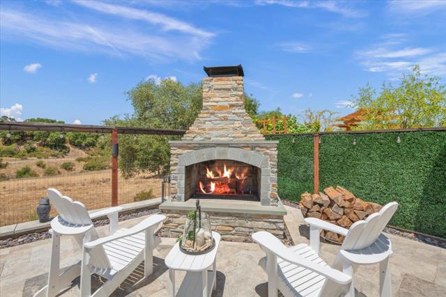 7171 Spumante Court, Gilroy CA: https://media.crmls.org/mediaz/3aba12d0-3382-436f-ba46-2b7fcd8f769d.jpg