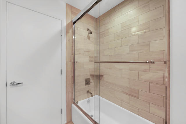 50181 Calle Maria, La Quinta CA: https://media.crmls.org/mediaz/3aba8c00-5c11-4f82-9bf1-1c0188e89016.jpg