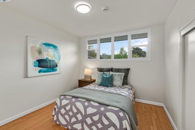 30847 Prestwick Ave, Hayward CA: https://media.crmls.org/mediaz/3abb2af7-54c6-4bf6-b599-1596c0df4bfa.jpg