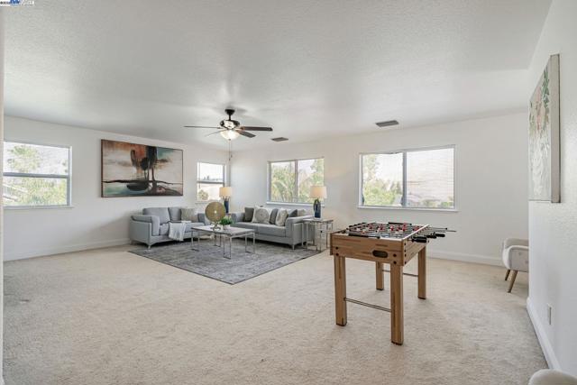 Image 23 of 60 For 5065 Carbondale Way