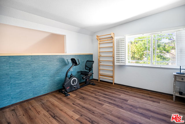 27003 Rio Prado Drive, Valencia CA: https://media.crmls.org/mediaz/3abd68ff-fdab-4bc7-b98e-56b3fcbc540d.jpg