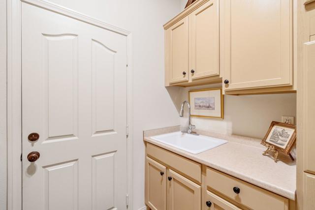 44085 Royal Troon Drive, Indio CA: https://media.crmls.org/mediaz/3abd87b0-6b8b-464d-ae5e-9a544aebc6ec.jpg
