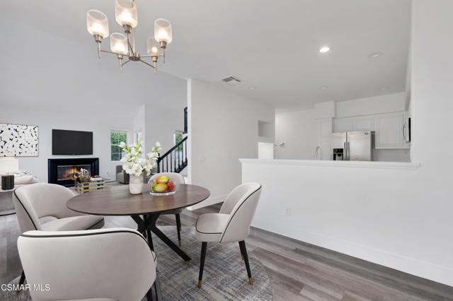 237 Camino Toluca, Camarillo CA: https://media.crmls.org/mediaz/3abda41c-5a5b-4e73-a385-1c91d703c20e.jpg