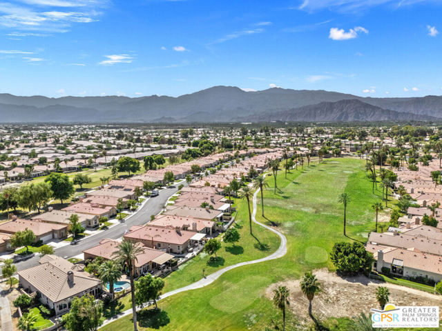 82642 Odlum Drive, Indio CA: https://media.crmls.org/mediaz/3abe0b30-0818-4aaa-b21d-c3b087f2ec55.jpg