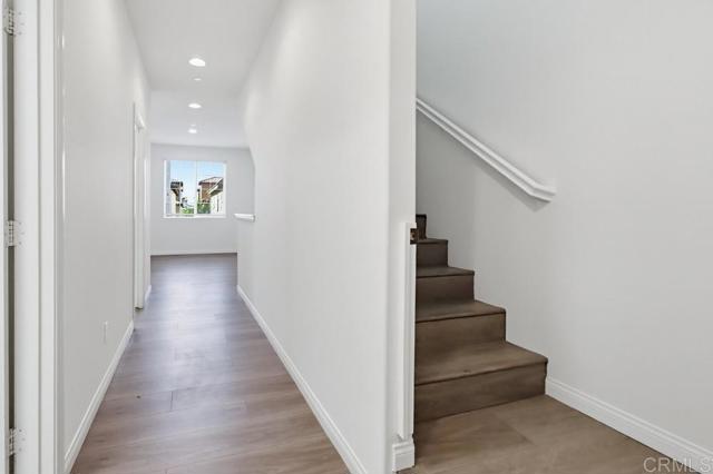 Detail Gallery Image 36 of 46 For 1720 Santa Ivy Ave, Chula Vista,  CA 91913 - 5 Beds | 3/1 Baths