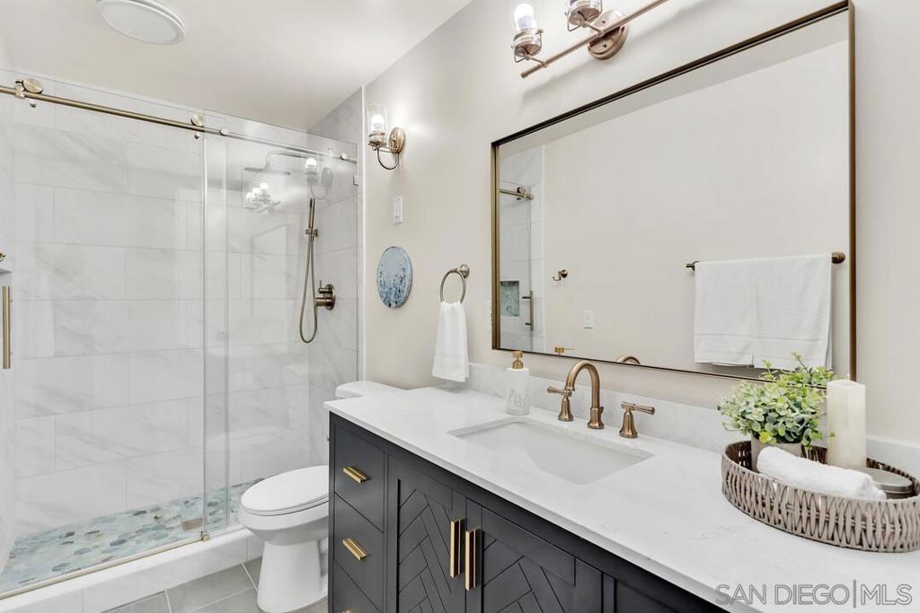2600 Torrey Pines Rd - photo 11