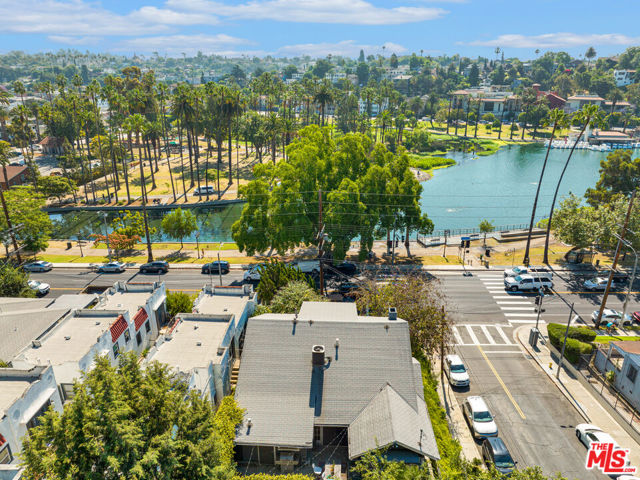 903 Glendale Boulevard, Los Angeles, California 90026, 3 Bedrooms Bedrooms, ,2 BathroomsBathrooms,Single Family Residence,For Sale,Glendale,23291957