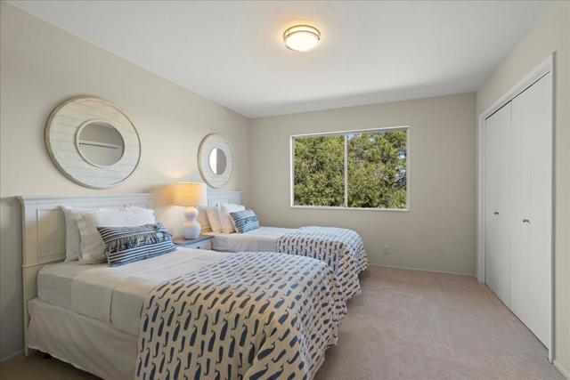 12650 Viscaino Court, Los Altos Hills CA: https://media.crmls.org/mediaz/3abeffdb-be48-4559-a809-a3a89a9760bc.jpg