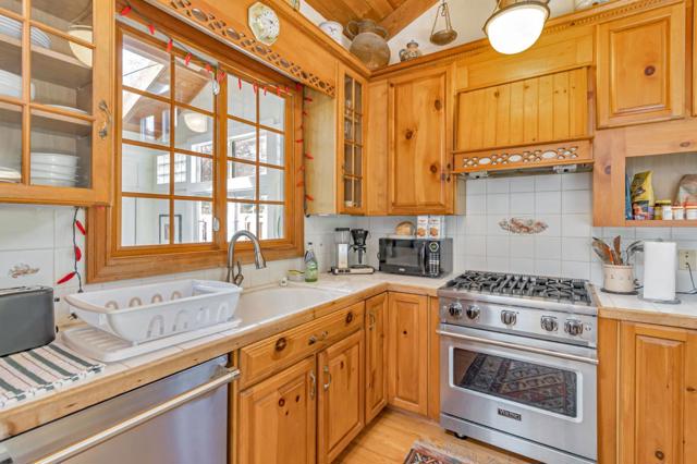 1025 Tamarind Street, Montara CA: https://media.crmls.org/mediaz/3abf0b9d-2e66-47e3-9606-2262d9dfc5eb.jpg