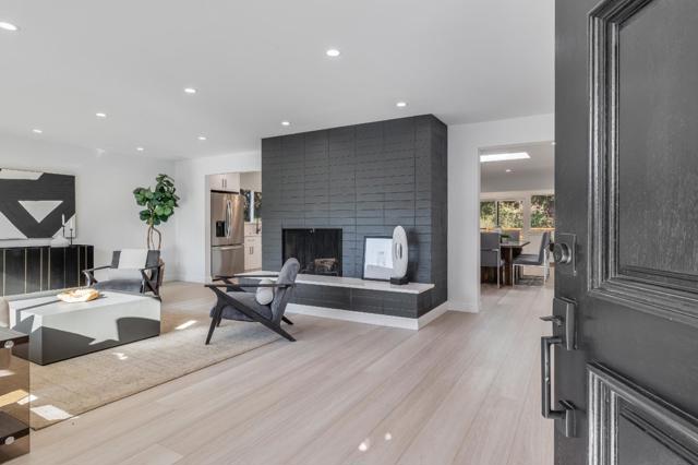 1315 Black Mountain Road, Hillsborough CA: https://media.crmls.org/mediaz/3abf3c0b-b960-4309-af84-973ce27776ef.jpg