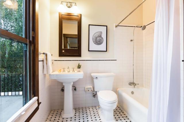 789 University Avenue, Palo Alto CA: https://media.crmls.org/mediaz/3ac05be4-baab-4523-a304-7dac9ffc5ed6.jpg