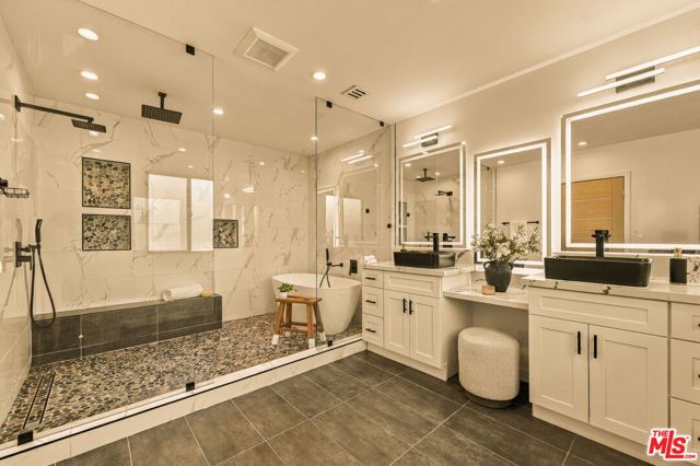 17723 Miranda Street photo 6