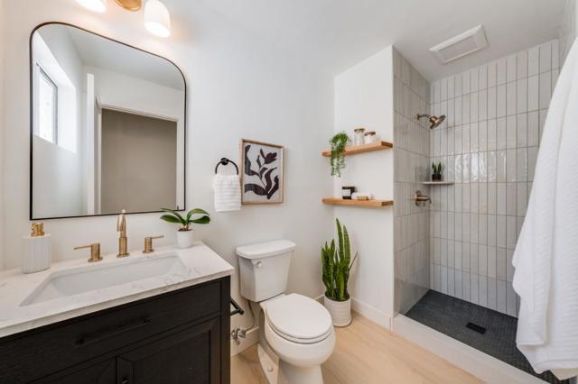 421 Oxford Way, Santa Cruz CA: https://media.crmls.org/mediaz/3ac13ab9-ce27-437a-b2bc-7fc96b44b6d1.jpg