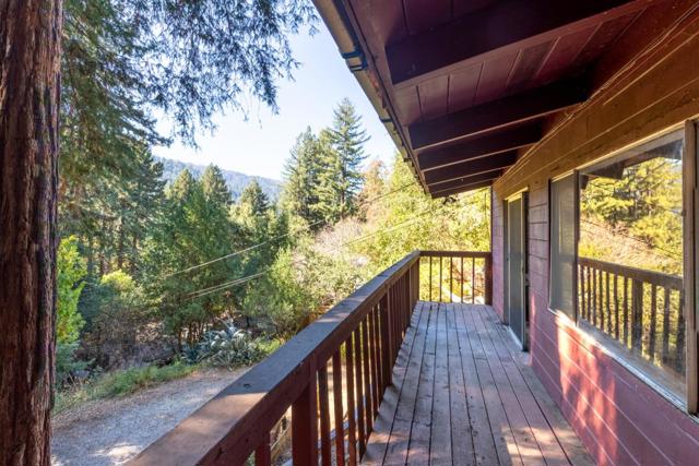 429 Fairview Avenue, Boulder Creek CA: https://media.crmls.org/mediaz/3ac22461-b451-4e09-b4cf-a4f163580d88.jpg