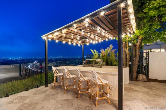 6675 Caminito Lindrick, La Jolla CA: https://media.crmls.org/mediaz/3ac2abbb-7182-46d2-8b22-bda2aebc7239.jpg