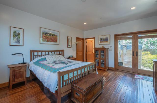 3 Playa Boulevard, Watsonville CA: https://media.crmls.org/mediaz/3ac2d6c9-b003-4afb-bf2c-fcc27372c1fb.jpg