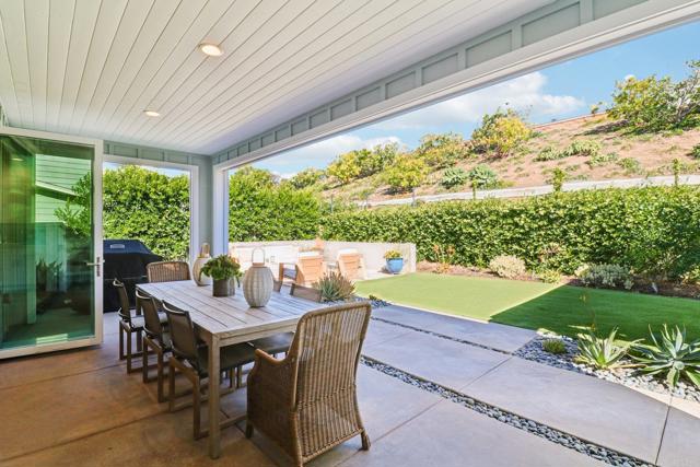 Detail Gallery Image 25 of 33 For 665 Sea Ridge Ct, Encinitas,  CA 92024 - 4 Beds | 3/1 Baths