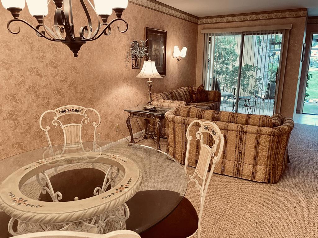 2812 N Auburn Court #107