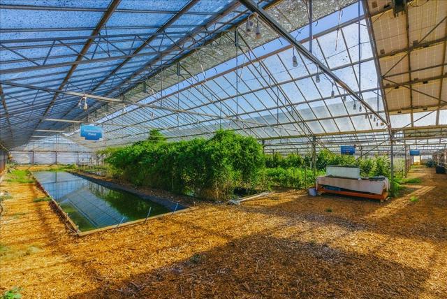 371 Calabasas Road, Watsonville CA: https://media.crmls.org/mediaz/3ac5503c-7359-49cb-a0bc-da9feec798c2.jpg