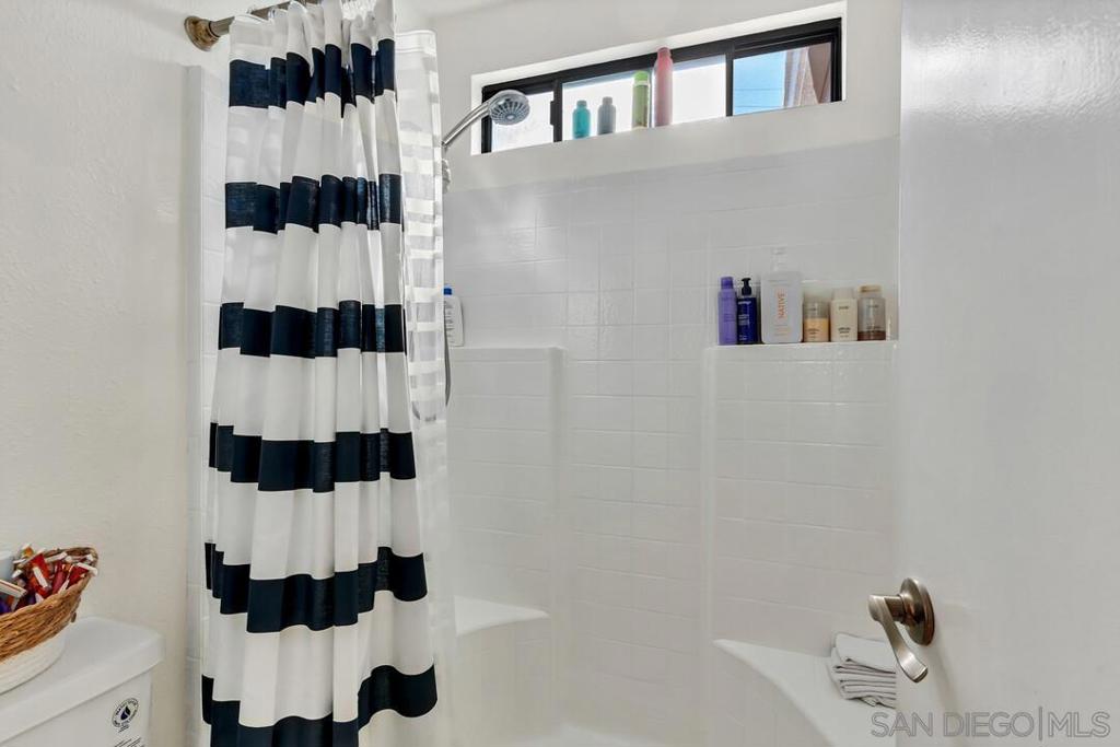 4725 35th St - photo 18