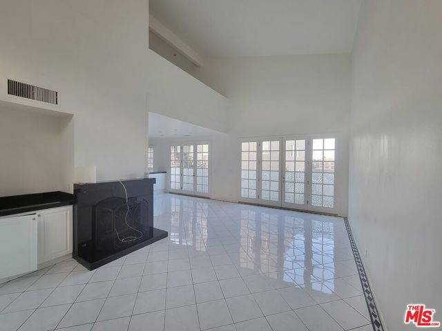 1210 S Shenandoah St #302, Los Angeles, CA 90035