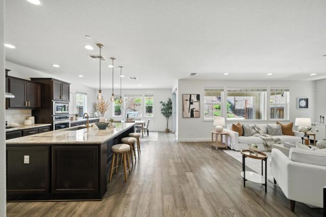 28780 Vista Grande Drive, Hayward CA: https://media.crmls.org/mediaz/3ac6641f-7a2e-4e21-ad4d-573883436bf0.jpg