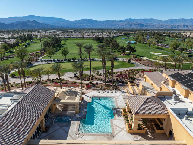 78210 Gray Hawk Drive, Palm Desert CA: https://media.crmls.org/mediaz/3ac6a83e-81f7-4bff-85fd-c4c59b307aa4.jpg