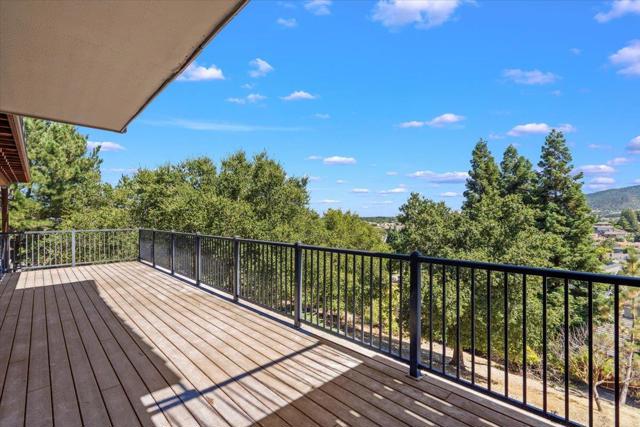 1501 Welburn Avenue, Gilroy CA: https://media.crmls.org/mediaz/3ac72274-3d20-45fb-80b2-4b68e3476103.jpg