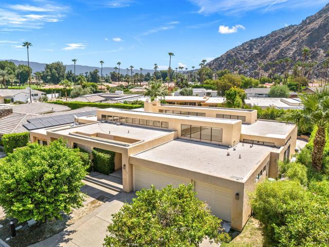 46220 Manitou Drive, Indian Wells CA: https://media.crmls.org/mediaz/3ac78899-120e-4532-83fa-10ab27f97977.jpg