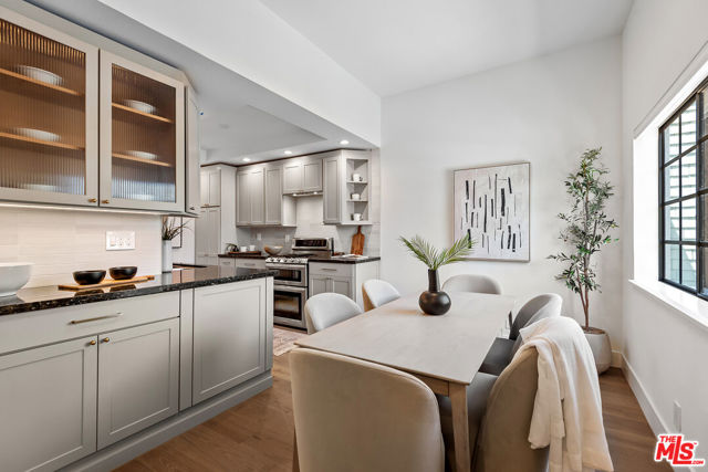 3516 Via Dolce, Marina del Rey CA: https://media.crmls.org/mediaz/3ac93d64-e7bf-4c42-a6b3-b89b7cd2b850.jpg
