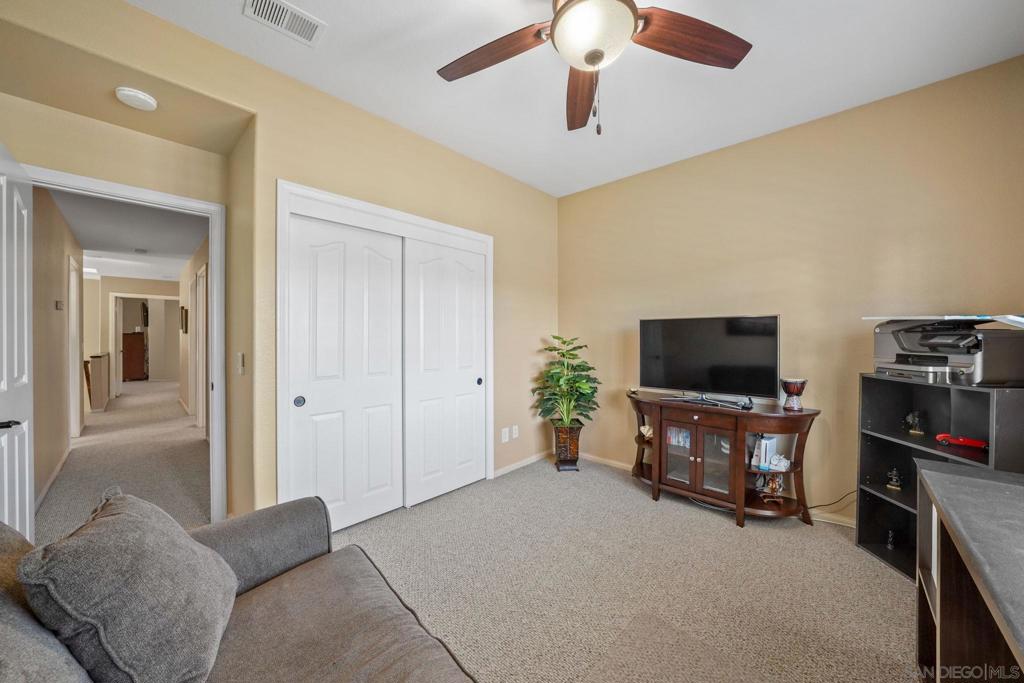 MLS #250034947SD img 30