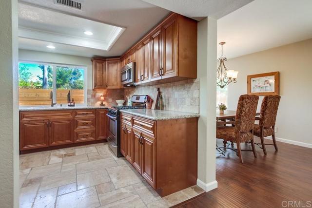 Detail Gallery Image 17 of 63 For 1023 Mimosa Ave, Vista,  CA 92081 - 4 Beds | 2/1 Baths