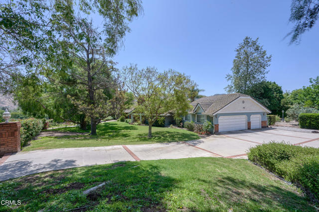 11616 E Las Posas Road, Camarillo CA: https://media.crmls.org/mediaz/3aca8221-2f7a-4674-bd61-54da9f5f16d6.jpg