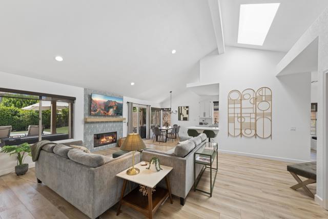 78635 Villeta Drive, La Quinta CA: https://media.crmls.org/mediaz/3acaaed6-61fe-44f5-86cd-24ab066343f7.jpg