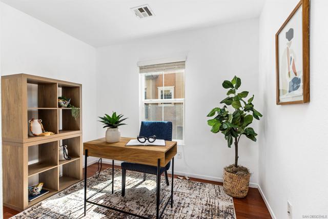 514 62Nd St, San Diego CA: https://media.crmls.org/mediaz/3acacba9-4198-4c85-b926-92bd88d6aa5b.jpg