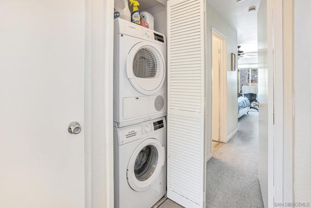 4887 Bella Pacific Row, San Diego CA: https://media.crmls.org/mediaz/3acb2e3d-a54e-4a8e-aada-8c5c6db44850.jpg