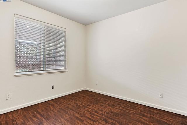 1906 Wilson Ct, Antioch CA: https://media.crmls.org/mediaz/3acba37b-f10f-402d-9938-f5dc57e227e8.jpg