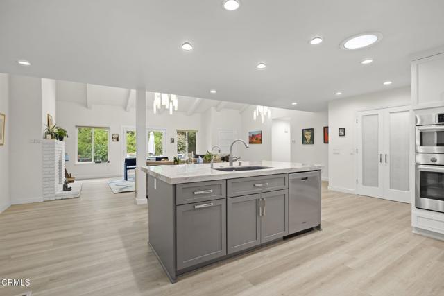 311 w W Summer Street, Ojai CA: https://media.crmls.org/mediaz/3accbed2-b05b-44ff-bf2c-abdcdb7c4cdc.jpg