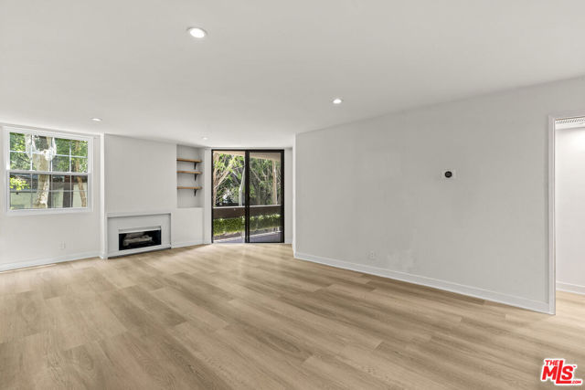 750 N Kings Road, West Hollywood CA: https://media.crmls.org/mediaz/3acdd62c-8bda-41e6-9c35-07163dad4e6a.jpg
